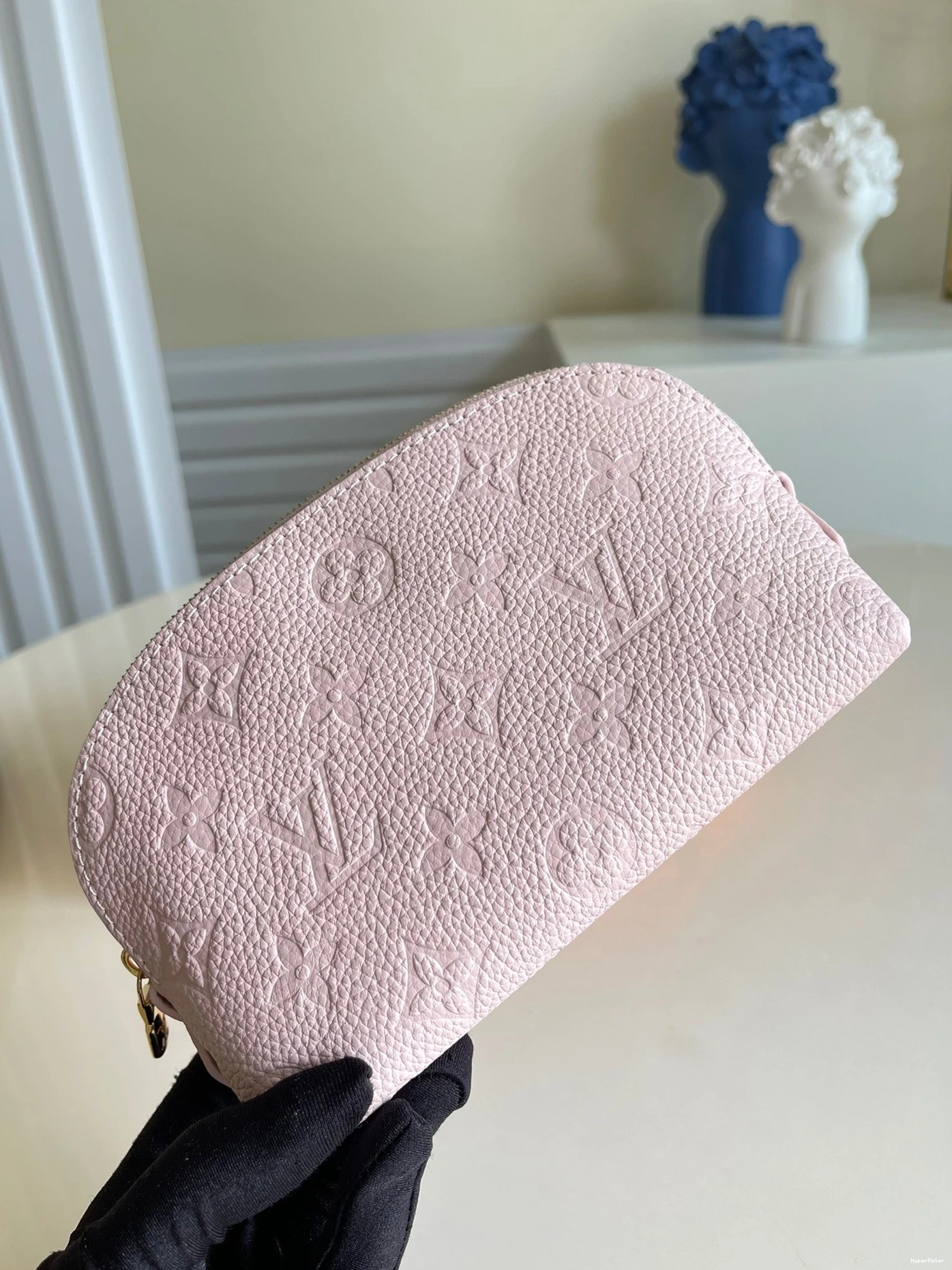 VUITTON LOUIS COSMETIC POUCH 0709